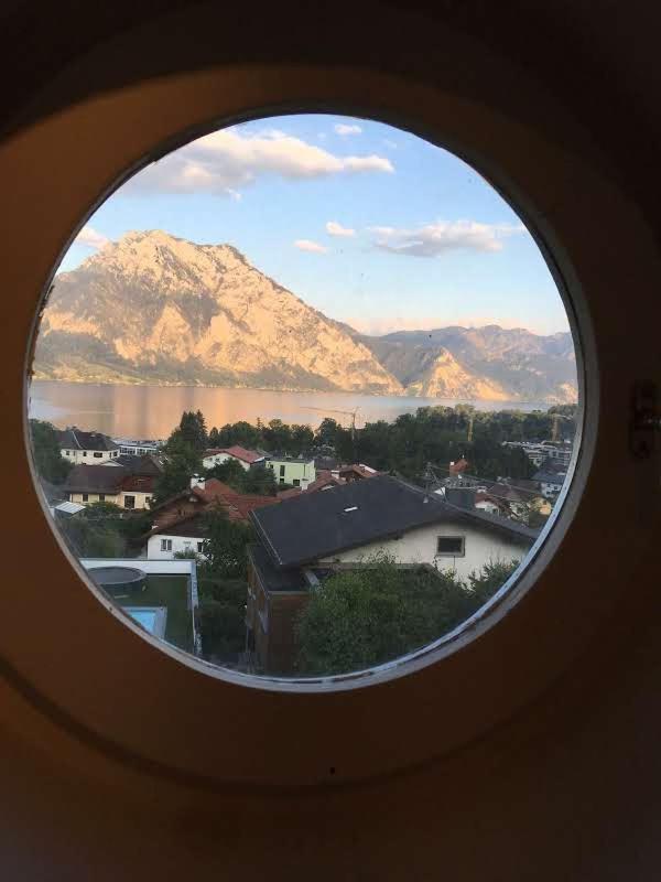 Dachwohnung Mit Seeblick Altmünster Esterno foto